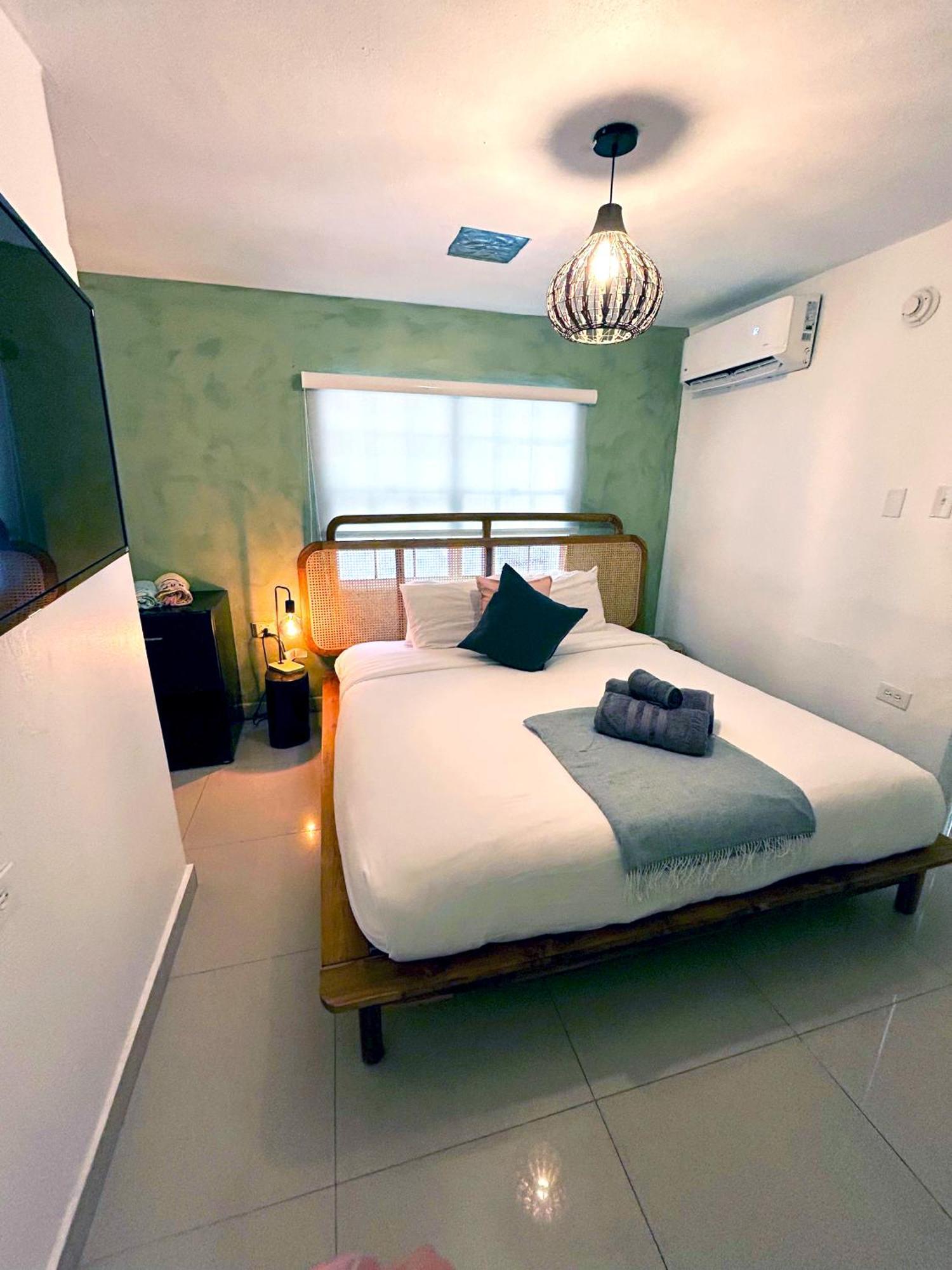 The Pelican Poshtel San Juan Eksteriør billede