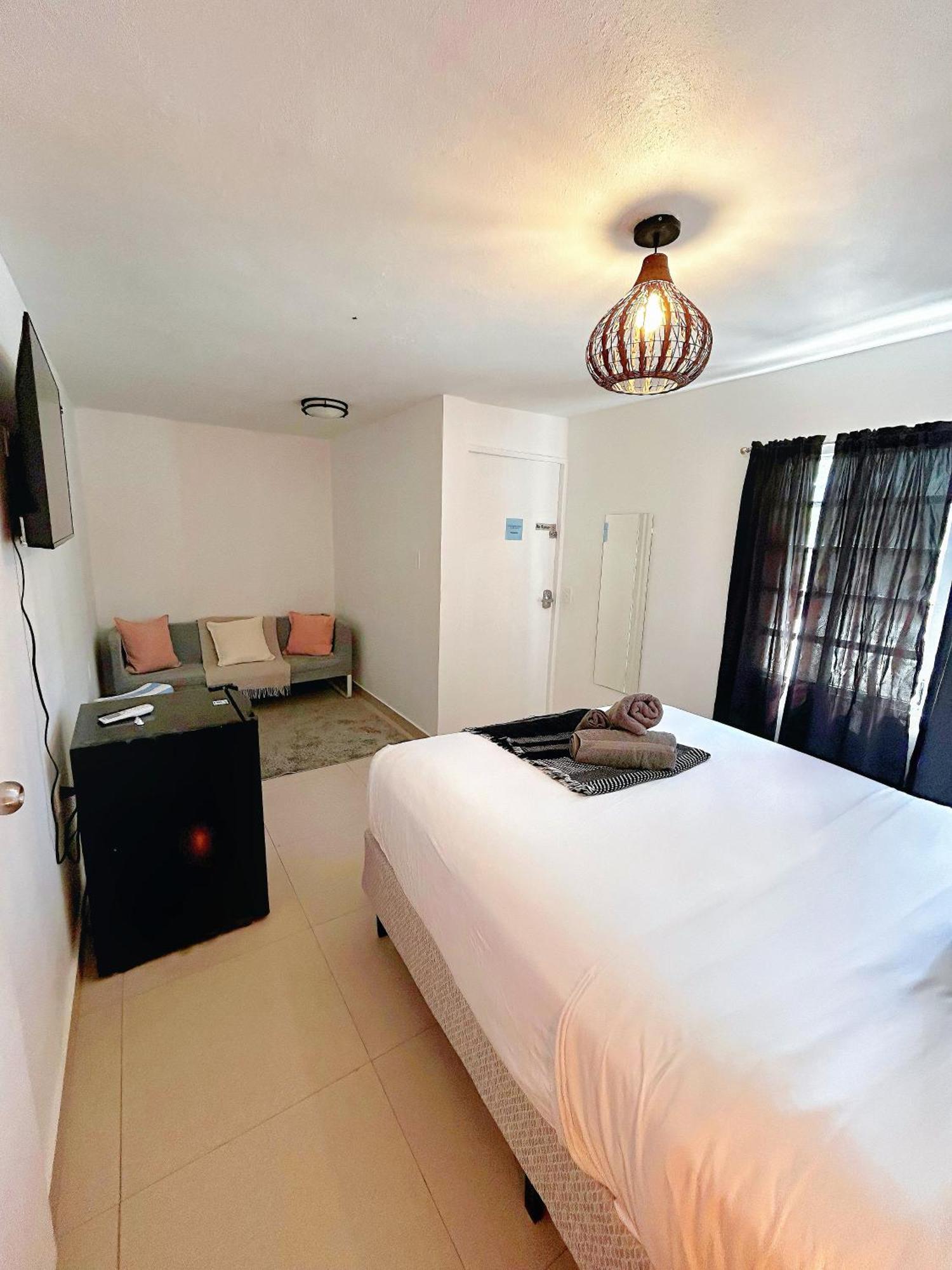 The Pelican Poshtel San Juan Eksteriør billede